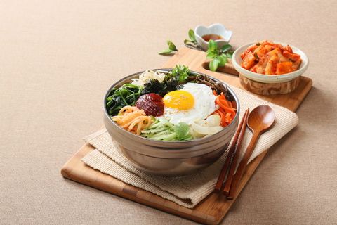 阳光，侧面，鸡蛋盘，不锈钢，钢碗，食品摄影，韩语，bibimbap