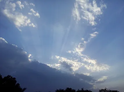新德里,云,阳光,天空,银线,蓝色,灿烂,云天 新德里,云,阳光,天空,银线,蓝色,灿烂,云天