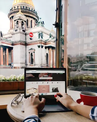 使用笔记本电脑的人员