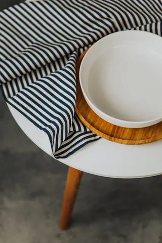 圆形白色塑料托盘