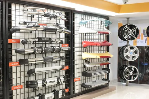 分类、壁挂式、安装式、汽车标准件、展厅、汽车、汽车、零售