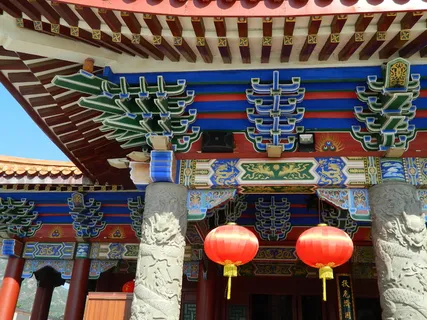 中国古代建筑,寺庙,屋檐,大红灯笼,建筑,建筑结构,灯笼,建筑外观 中国古代建筑,寺庙,屋檐,大红灯笼,建筑,建筑结构,灯笼,建筑外观
