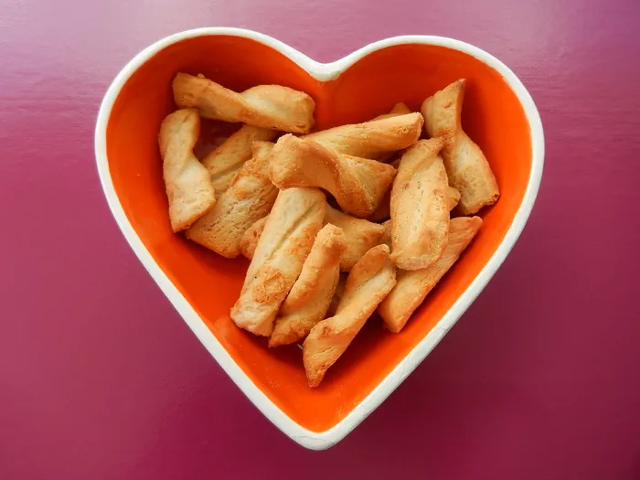 开胃酒、蛋糕、餐桌、食品和饮料、食品、不健康饮食、即食、新鲜度