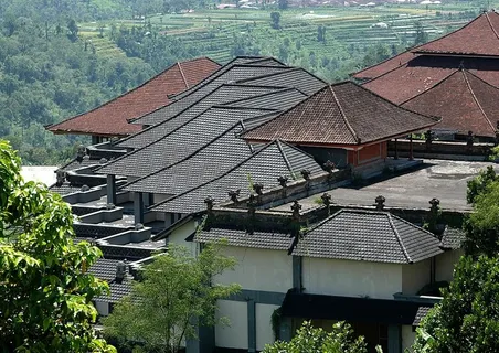 鸟瞰、景观、白色、灰色、寺庙、传统、巴厘岛、巴厘岛 鸟瞰、景观、白色、灰色、寺庙、传统、巴厘岛、巴厘岛
