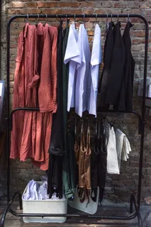 衣架上的衣服 衣架上的衣服
