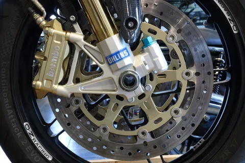 摩托车,moto,guzzi,mgs 01 corsa,前轮,车轮制动器,制动盘,卡钳 摩托车,moto,guzzi,mgs 01 corsa,前轮,车轮制动器,制动盘,卡钳