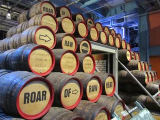 爱尔兰、都柏林、吉尼斯、啤酒、饮料、口渴、酿造、工厂