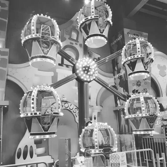 轮, 幸福, 灯, 照明设备, 低角度视图, 建筑, 建筑结构, 挂