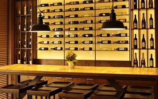 酒瓶，葡萄酒，酒架，展览，瓶子，酒架，库存，酒精