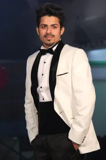 英俊、年轻、模特、闪亮、人、年轻、模特、时尚、生活方式