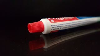 牙膏、反光、高露洁、清洁、刷牙、早晨、红色、室内