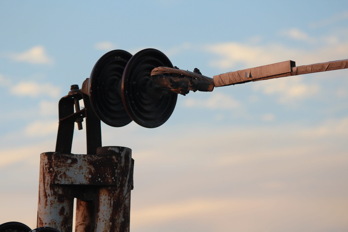 电力、天空、云、连接器、伊拉克、金属、生锈、聚焦前景