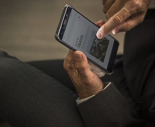 业务、通信、设备、数字设备、员工、高管、手指、控股