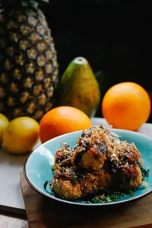 菲律宾，马卡蒂，美食家，豆腐，油炸，正餐，午餐，零食