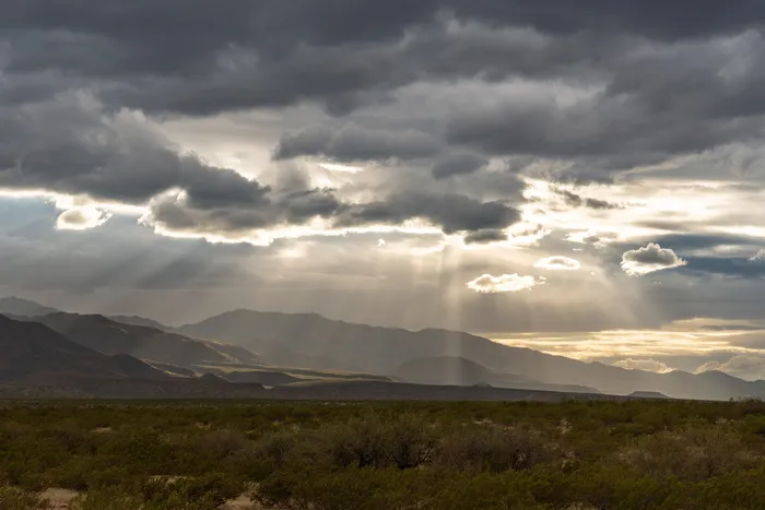 光线，阳光，山，云，阳光光线，云天，自然之美，天空