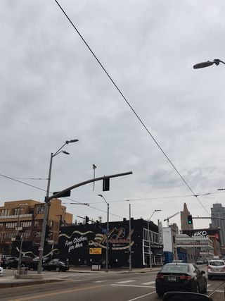 美国，堪萨斯城，1901 main st，urban，stoplight，摩天大楼，downtown，grunge