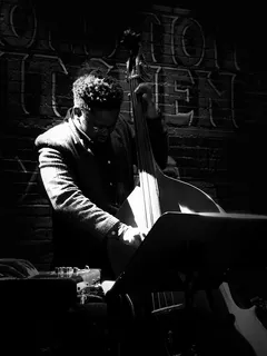 美国，圣奥古斯丁，禁止厨房，音乐会，iphone x，爵士乐，肖像，直立低音