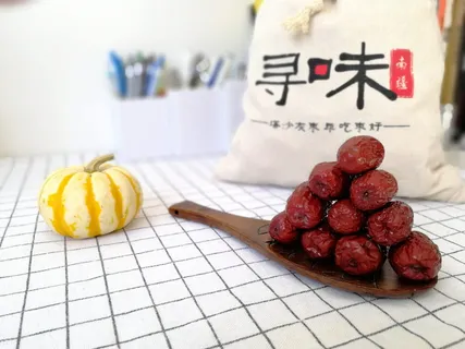 中国, 枣, 灰枣, 在新疆, 反刍南方, 饮食, 食品, 水果 中国, 枣, 灰枣, 在新疆, 反刍南方, 饮食, 食品, 水果