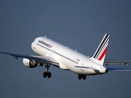 白色,法国航空公司,飞行,白天,飞机,飞机,商业,航空公司 白色,法国航空公司,飞行,白天,飞机,飞机,商业,航空公司