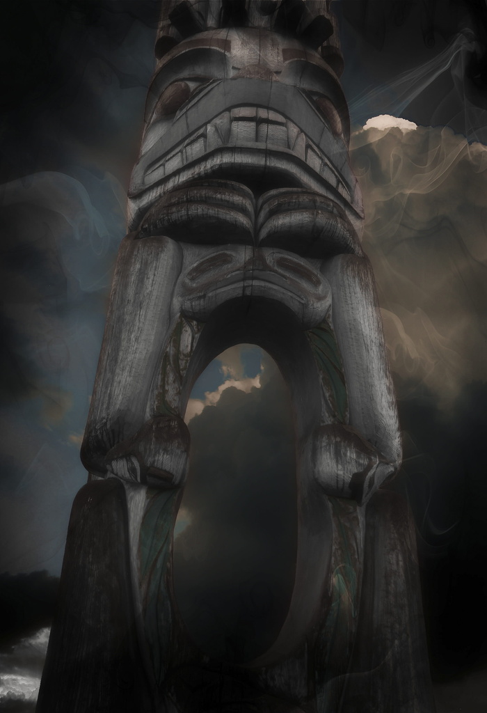 图腾柱，垃圾，木柱，本土艺术，符号，宗教，幽灵，戏剧