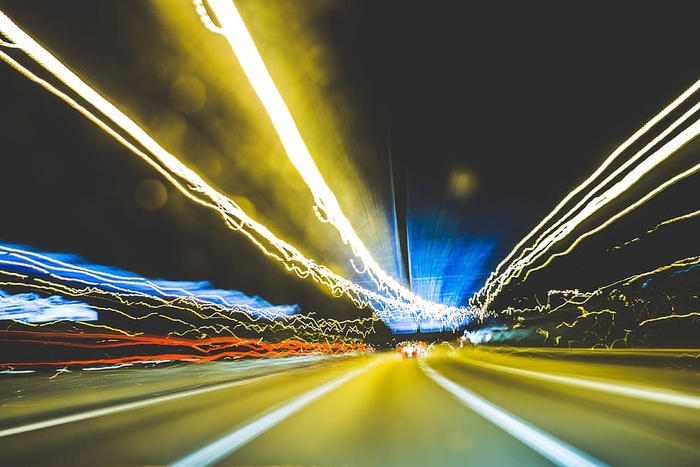道路，街道，汽车，灯光，公路，夜晚，夜晚，模糊