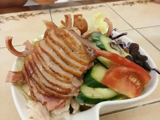 沙拉、开胃菜、肉类、食品和饮料、食品、日本食品、健康饮食、海鲜