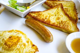 早餐，鸡蛋，热狗，食物和饮料，烤面包，面包，食物，没有人