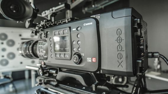 黑色佳能专业相机