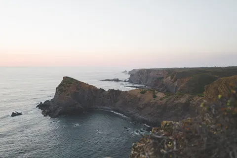 海湾、海滩、黎明、雾、高角度拍摄、岛屿、景观、自然 海湾、海滩、黎明、雾、高角度拍摄、岛屿、景观、自然