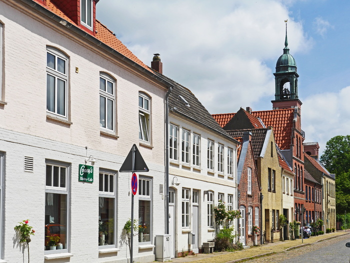 弗里德里希·施塔特（friedrichstadt）、荷兰殖民地、街道线、熟料砖房屋、verklinkert、山墙房屋、教堂、尖塔