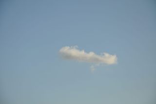 葡萄牙，Stãmamede de infesta，cloud，white，blue，极简主义，single，sky