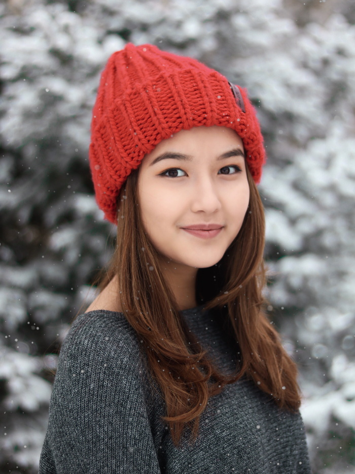 冬天，肖像，衣服，帽子，一个人，温暖的衣服，寒冷的温度，看着相机