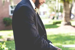 站在户外的人、人、男人、外套、正式、优雅、领带、燕尾服