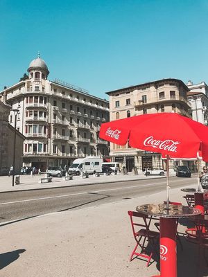 红色可口可乐露台伞