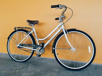 白色，灰色，巡洋舰自行车，倾斜，橙色，涂漆，墙壁，自行车