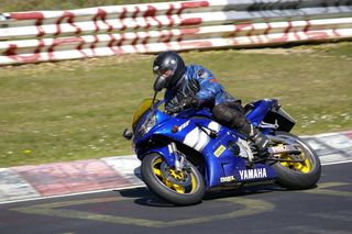 男子、天使、摩托车、Nordschleife、纽伯格林、桑尼、雅马哈、头盔