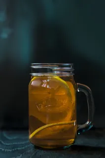 梅森罐子里的柠檬汁 梅森罐子里的柠檬汁