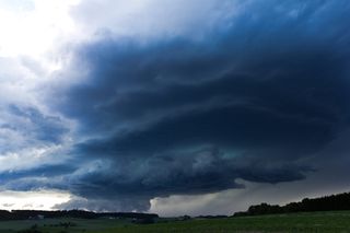 天空，超级细胞，风暴，风暴狩猎，夏季雷暴，威胁，危险，前进