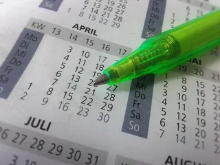 日历、笔、物件、纸张、财务、数字、货币、业务