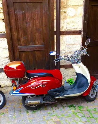 保加利亚，nessebur，ulista“tsar ivan asen ii”8，运输方式，运输，固定，踏板车，陆地车辆