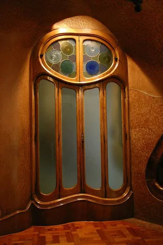 巴塞罗那，巴特洛之家，门，高迪，酒店内部，金色，华丽，金色