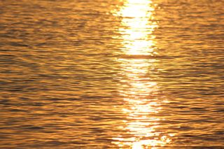 太阳，日落，倒影，海，水，滨水，自然之美，没有人