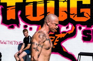 农夫散步, 农夫携带, 运动量来找到, 强人, 健身房, 锻炼, 培训, 私人教练