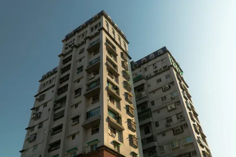 建筑物低角度摄影 建筑物低角度摄影