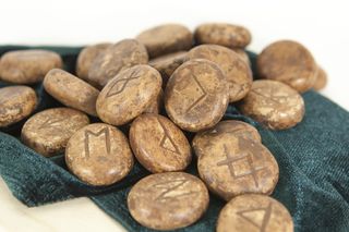 占卜, 背景, Krupnyj 计划, 托运, 一些, 符文, 石头, 占卜石