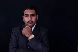 男人，人，男人，印度人，亚洲人，自信，西装，商人