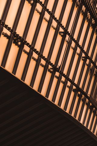 乌兹别克塔斯肯特胡莫灰色窗框、栏杆、扶手、栏杆、楼梯