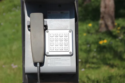 电话，电话亭，公众，听众，电话，通信，钥匙，紧急情况