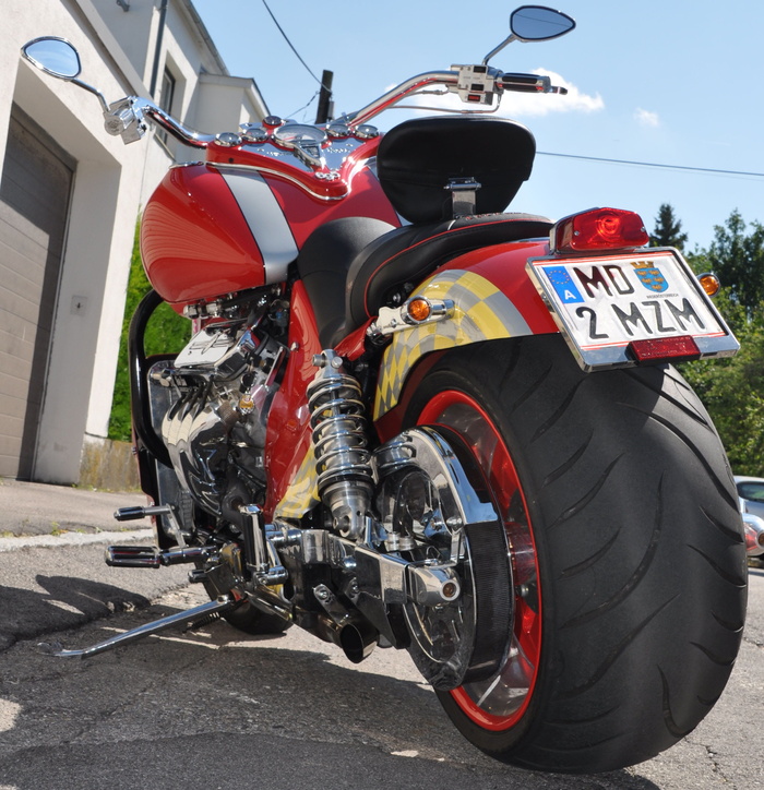 boss hoss，tributo ferrari 695，6200ccm，425 ps，运输方式，运输，陆地车辆，白天