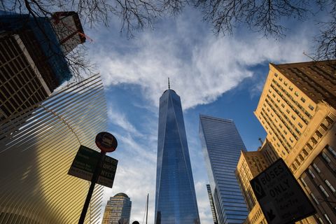 纽约，美国，一个世界贸易中心，摩天大楼，高大，商业，天空，云